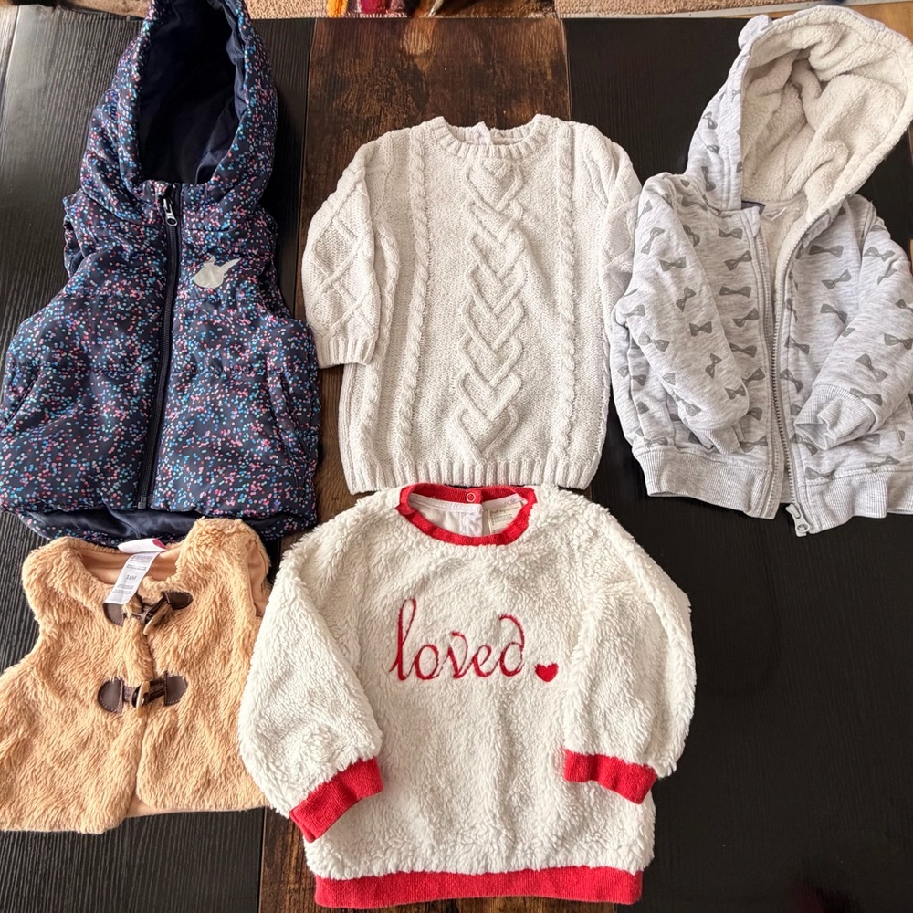 Baby girl clothing size 86